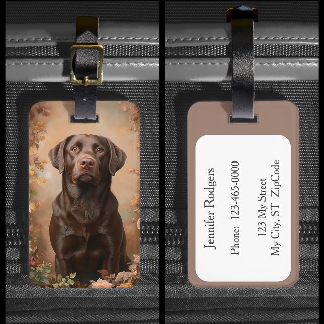 Étiquette À Bagage Laboratoire de recherche de chiens du Labrador de  (Chocolate Labrador Retriever Dog Lab Luggage Tag. Personalize the back with your own contact info.)