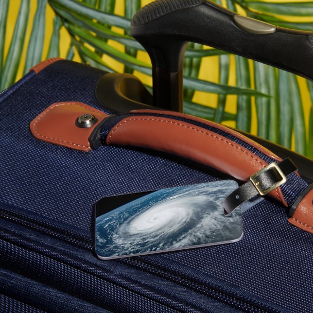 Étiquette À Bagage Le typhon Hinnamnor. (Insitu Rectoal 3)