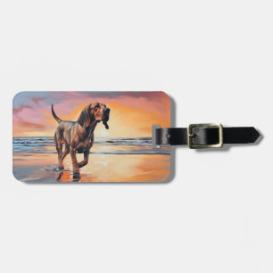 Étiquette À Bagage Limier Sandy Paws sur la plage au coucher du solei