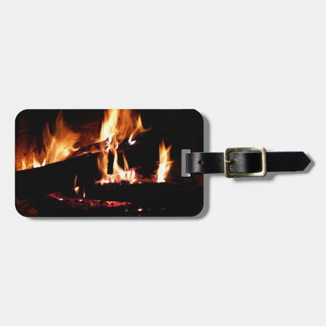 Étiquette À Bagage Logs dans la cheminée Photographie de feu chaud (Devant horizontal)