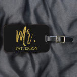 Étiquette À Bagage Marque de sac à bagages Gold Foil Nom<br><div class="desc">M. Nom Faux Gold Foil Type moderne Bagage Bag Tag. Cette étiquette M. bag est parfaite pour un Mariage moderne. L'étiquette Mme Gold Luggage est également disponible à la paire avec.</div>