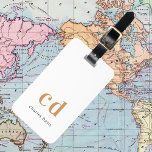 Étiquette À Bagage Monogramme blanc or nom élégant moderne<br><div class="desc">Un arrière - plan blanc classique et chic. Personnalisez et ajoutez vos initiales de monogramme écrites avec des lettres en blocs dorés et votre nom en noir et or. Moderne,  tendance et simple.</div>