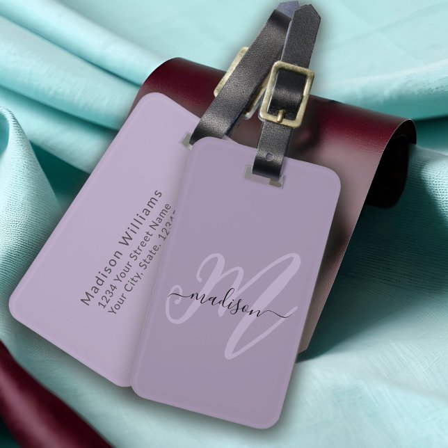 Étiquette À Bagage Monogramme et nom du script du Boho pourpre (Créateur téléchargé)