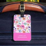 Étiquette À Bagage Monogramme floral de Boho du lever du soleil<br><div class="desc">Des étiquettes élégantes imprimées sur mesure font un merveilleux cadeau pour les amis sur le coup, une mariée mariée ou simplement vous régaler avant votre prochaine grande aventure. Ce design mignon présente un motif floral blanc boho aquarelle dans les tons roses. Personnalisez le devant avec votre nom monogramme ou autre...</div>