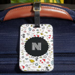 Étiquette À Bagage Monogramme Las Vegas Pool Motif<br><div class="desc">Un monogramme moderne à lettre unique et la fête de la piscine de Las Vegas inspiré motif de chaînes,  dents d'or,  diamants,  puces de poker,  lunettes de soleil,  bikinis et martinis apportent la ambiance de la fête à vos bagages pour ce week-end de filles amies,  bachelor ou bachelorette.</div>