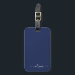 Étiquette À Bagage Monogramme moderne bleu marine et blanc<br><div class="desc">Découvrez notre collection de monogrammes modernes bleu et blanc de la Marine : Élevez votre décor de maison avec notre collection sophistiquée avec un schéma de couleurs bleu marine et blanc contemporain. Chaque pièce est minutieusement conçue pour exsuder l'élégance et le style, parfait pour ajouter une touche de modernité à...</div>