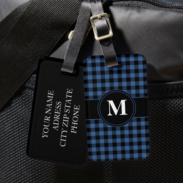 Étiquette À Bagage Monogramme personnalisé Gingham bleu (Monogram Blue And Black Gingham Pattern Luggage Tag)