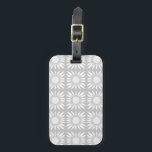Étiquette À Bagage Motif de carreaux gris blanc<br><div class="desc">Ajoutez un peu de flair à vos bagages avec ce joli motif fleuri coloré. Fait à la main par moi, pour toi ! Consultez ma boutique pour plus de couleurs et de motifs, plus des accessoires assortis comme tongs, totes, nattes, serviettes, poches cosmétiques, tasses et rideaux de douche. Vous pouvez...</div>