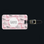Étiquette À Bagage Motif  de Safari couleur d'eau rose pour filles<br><div class="desc">Les bagages de cette adorable et cool fille sont accompagnés d'un crocodile, d'un zèbre, d'une girafe et d'un éléphant couleur rose, et vous permettent d'ajouter le nom de votre enfant ou de votre bébé, ainsi qu'un numéro de contact et une adresse électronique. Parfait pour les premières vacances de votre bébé...</div>
