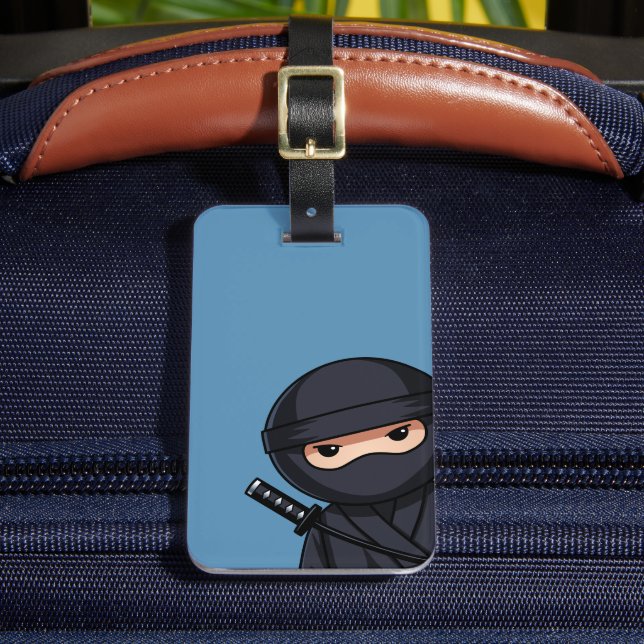 Étiquette À Bagage Ninja Warrior qui regarde par-dessus l'épaule sur  (Insitu Rectoal 2)