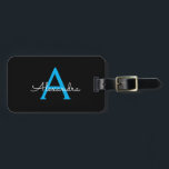 Étiquette À Bagage Nom du monogramme de la fille en noir bleu<br><div class="desc">Monogramme noir et bleu Ajouter votre propre nom Sac à bagages Sac Tag Le tag sac fait le cadeau parfait pour 16 ans,  mariage,  douche nuptiale,  baby shower ou de fête de bachelorette pour quelqu'un décorant sa chambre dans le style.</div>