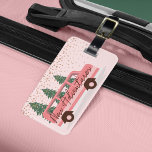 Étiquette À Bagage Nouvelles Aventures Pink Retro Van Vintage<br><div class="desc">New Adventures commence avec notre amusant logo rose girly rétro vintage van bagage tag. Nous avons aussi ajouté l'arbre de Noël et la fausse feuille d'or rose. les mots New Adventures" est superposé sur le van rose dans une police de style script moderne. L'envers contient le nom et les coordonnées....</div>