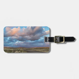 Étiquette À Bagage Nuages de coucher de soleil sur la route de la pra