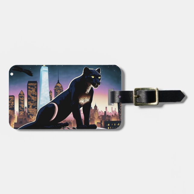 Étiquette À Bagage Panthère sur les toits de New York à la nuit (Devant horizontal)