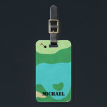 Étiquette À Bagage Parcours de golf Bird's Eye View - Nom personnalis<br><div class="desc">Balise bagage pour un amoureux du golf,  avec un dessin d'une vue d'oiseau d'un terrain de golf en bleu,  vert,  et beige sablonneux. Personnalisez avec votre nom !</div>