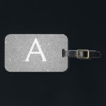 Étiquette À Bagage Parties scintillant d'étincelle en argent Nom du m<br><div class="desc">Parties scintillant d'étincelle en argent de luxe Nom du monogramme et numéro de bagage initial. Cette étiquette de sac est parfaite pour le retour à l'école, le travail ou le voyage. Le Silver Luggage Tag fait également une grande faveur pour les mariages, anniversaires, douches nuptiales, lunes de miel ou pour...</div>
