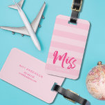 Étiquette À Bagage Personnaliser avec le nom Miss Preppy Pink Stripes<br><div class="desc">Marque élégante personnalisée avec le mot "Miss" dans le script de pinceau rose contre un arrière - plan motif preppy rose stripes. Personnalisez cette balise en remplaçant le texte de l'espace réservé par vos informations et pour plus d'options comme changer la police et sa taille, cliquez sur le bouton "Customiser"....</div>
