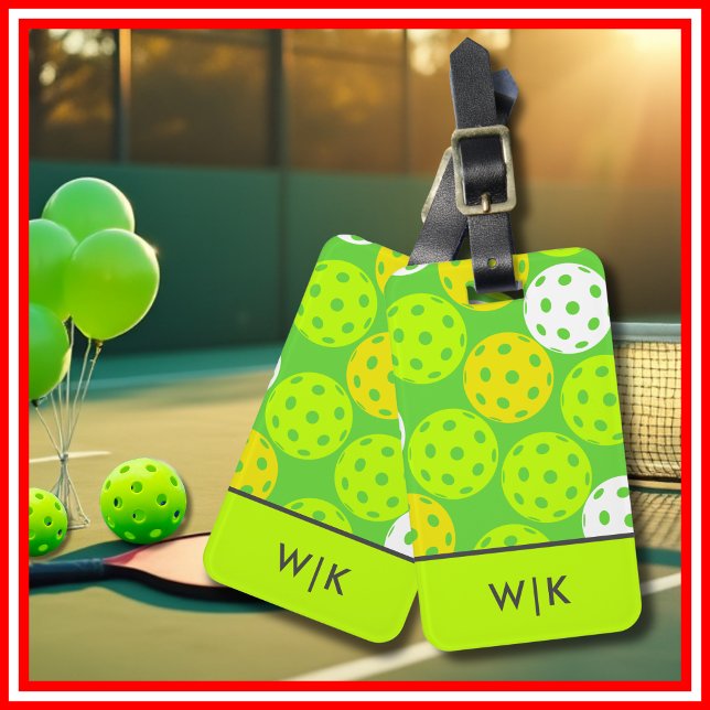 Étiquette À Bagage Pickleball Vert Monogrammé Moderne et Cool (Green Pickleball Cool Modern Monogrammed Luggage Tag)