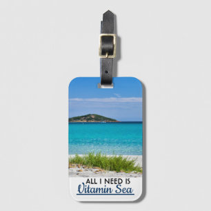 Étiquette À Bagage Plage de sable blanc avec eau turquoise vitamine m