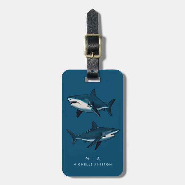 Étiquette À Bagage Requin bleu | Monogramme personnalisé (Devant Vertical)