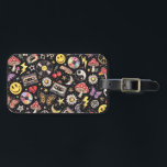 Étiquette À Bagage Retro Grunge Sunshine Bliss<br><div class="desc">A bold fusion of 90s street style and retro optimism. This design features a classic happy, face centered within a radiant sun, flower silhouette. The artwork utilizes heavy grunge, design elements, including distressed textures, faded color palettes, and rough edges to create a weathered, vintage look that balances positivity with an...</div>