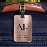 Étiquette À Bagage Rose élégant métal or Deux Monogrammes initial<br><div class="desc">Élégant 2 Monogramme moderne élégant Nom initial Rose Gold Metal Personnalisé Bagage personnalisé Balise de bagage personnalisée. Ce design avec typographie de nom complet avec 2 monogramme initial, adresse info sur Rose or brossé métal (rose rose or look de feuille métallique) arrière - plan. Ils sont faciles à customiser. Soigné...</div>