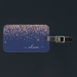 Étiquette À Bagage Rose Gold Rose Glitter Monogramme Rose Navy<br><div class="desc">Rose Gold - Rose et Bleu Navy Pailleté Monogramme Nom Étiquette de Bagage. C'est le cadeau idéal pour un anniversaire sweet 16,  un mariage,  une baby shower ou une soirée d'enterrement de vie de jeune fille pour quelqu'un qui décore sa chambre avec style.</div>