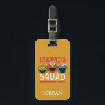 Étiquette À Bagage Rue Sésame - Escadron Sésame<br><div class="desc">Oscar the Grouch,  Elmo et Cookie Monster est l'équipe la plus mignonne de la rue. | © 2017 Sesame Workshop. www.sesamestreet.org</div>