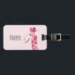 Étiquette À Bagage Safari et nom des enfants pour la girafe rose de l<br><div class="desc">Les bagages de cette adorable et cool fille sont munis d'une girafe couleur d'eau rose et vous permettent d'ajouter le nom de votre enfant ou de votre bébé, ainsi qu'un numéro de contact et une adresse électronique. Parfait pour les premières vacances de votre bébé ou pour les amoureux de girafe...</div>