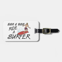 Sauvez un tour de vague un surfer