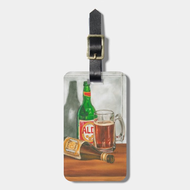 Étiquette À Bagage Still Life with Beer par Jennifer Goldberger (Devant Vertical)