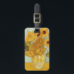 Étiquette À Bagage Stilleben mit de Vincent van Gogh 12 Sonnenblumen<br><div class="desc">1888. Stilleben mit 12 Sonnenblumen ou Vase avec 12 tournesols. Vincent Willem van Gogh était un peintre post-impressionniste d'origine hollandaise dont l'oeuvre,  remarquable par sa beauté rugueuse,  son honnêteté émotionnelle et sa couleur audacieuse,  a eu une influence considérable sur l'art du 20ème siècle.</div>