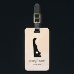 Étiquette À Bagage Tag de bagage du Mariage Delaware Map, Nom du coup<br><div class="desc">Ces étiquettes de bagage d'état font les étiquettes cadeaux mariages parfaits ou les étiquettes de sacs de bienvenue. Cravate-le à votre cadeau au lieu d'une étiquette-cadeau typique en papier, et ils peuvent l'utiliser pendant des mois et des années à venir. Les étiquettes ont un arrière - plan d'aquarelle d'abricot de...</div>
