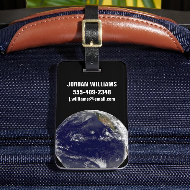 Étiquette À Bagage Terre Avec Trois Cyclones Tropicaux Dans Le Pacifi (Insitu Rectoal 2)