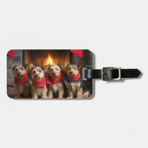 Étiquette À Bagage Terrier australien près du feu Noël