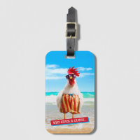 Type Chillin de coq à la plage dans des troncs de