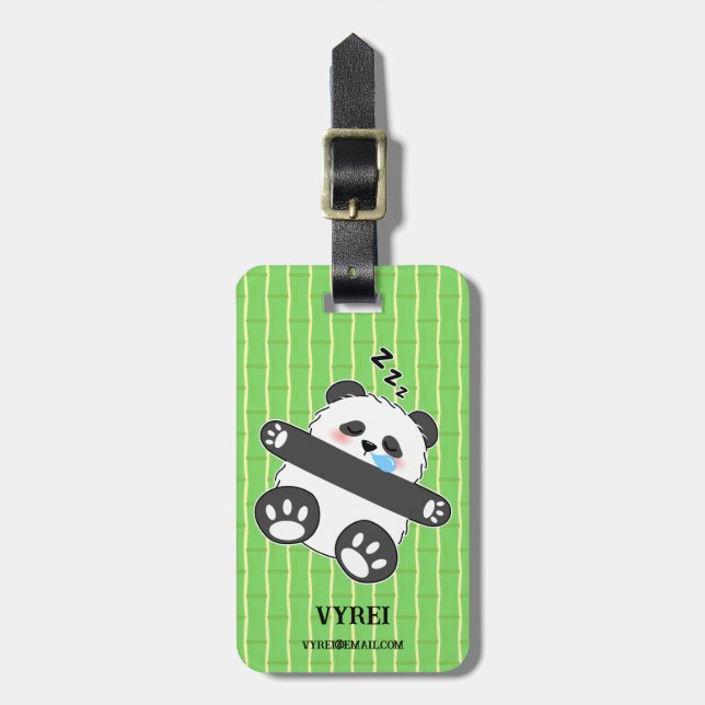 Étiquette À Bagage Un bébé panda mignon dormant paisiblement (Devant Vertical)