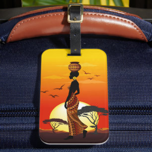 Étiquette À Bagage Une belle femme africaine Silhouette sur les solei