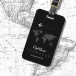 Étiquette À Bagage Voyage noir élégant<br><div class="desc">Belle et personnalisée bagage-tag noir et blanc avec la carte du monde et un avion. Une étiquette avec un nom est importante pour plusieurs raisons pratiques lors du voyage. Tout d'abord, il sert de moyen rapide et facile d'identifier vos bagages parmi la mer de sacs similaires dans les aéroports, les...</div>