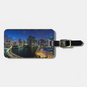 Étiquette À Bagage Vue élevée de la skyline de la ville depuis Bricke
