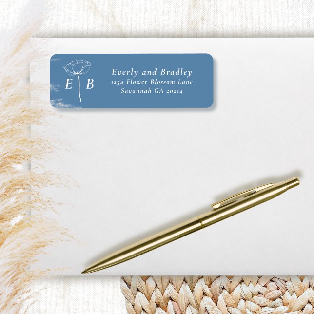 Étiquette Adresse à monogramme floral bleu poudré et blanc (Créateur téléchargé)