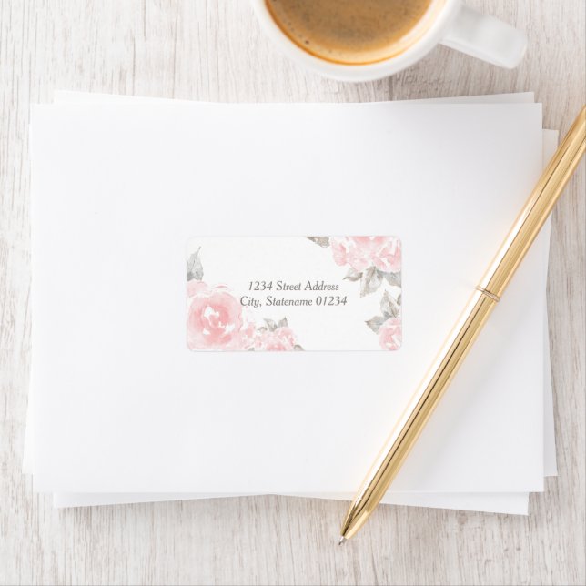 Étiquette Adresse de mariage à la rose aquarelle rose romant (En situation)