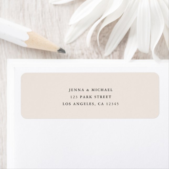 Étiquette Adresse de retour de mariage beige minimal moderne (En situation)