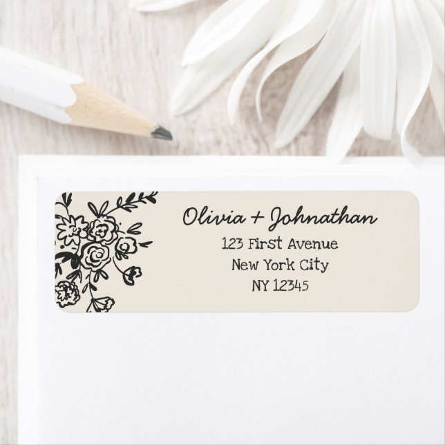 Étiquette Adresse de Retour de Mariage Dessins à Main Levée (En situation)