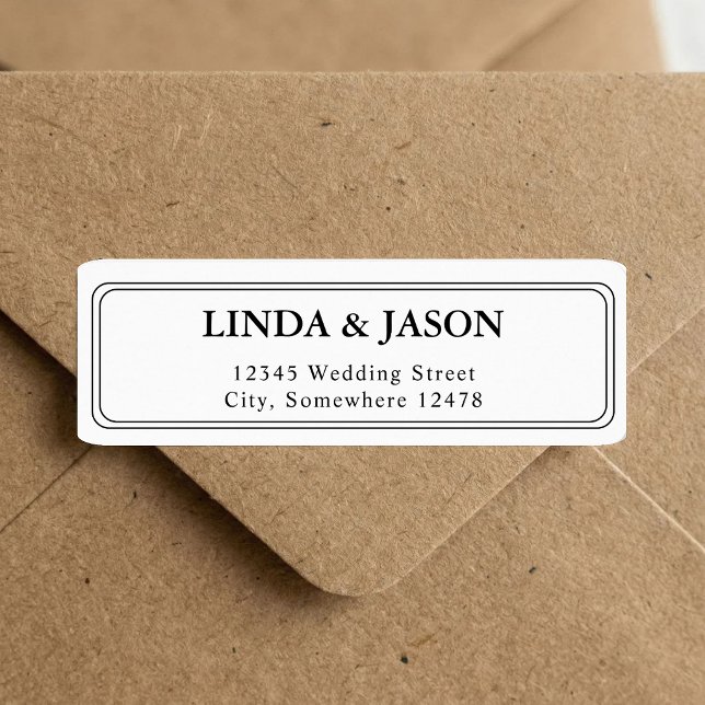 Étiquette Adresse de Retour de Mariage en Écriture Classique (White classic script address labels add timeless elegance to your wedding stationery.)
