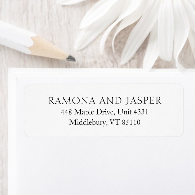 Étiquette Adresse de retour de mariage simple en noir et bla (En situation)