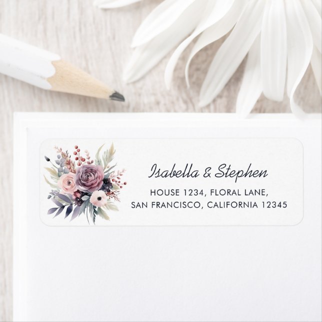 Étiquette Adresse de Retour Florale Violet Rose Élégante (En situation)