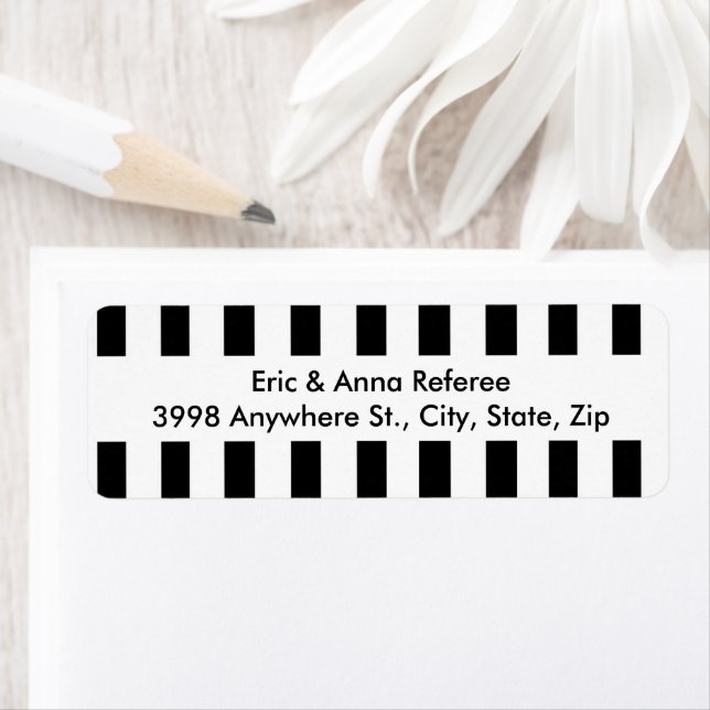 Étiquette Adresse du Motif noir et blanc de l'arbitre drôle (En situation)