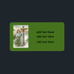 Étiquette Angel Christmas Tree Cross Winter Cottage<br><div class="desc">Il est temps de fêter les fêtes. Cette impression vintage de Noël représente un ange avec un arbre de Noël. Un chalet d'hiver en arrière - plan.</div>