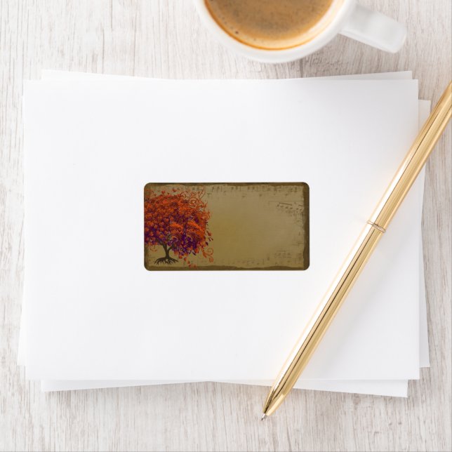 Étiquette Arbre feutré au coeur de Whimsical Orange & Plum s (En situation)